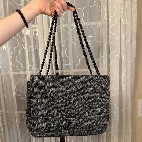 Deena and Ozzy Adjustable Handbag, Grey Houndstooth with Leather and Metal Chain - Picture 1 of 7